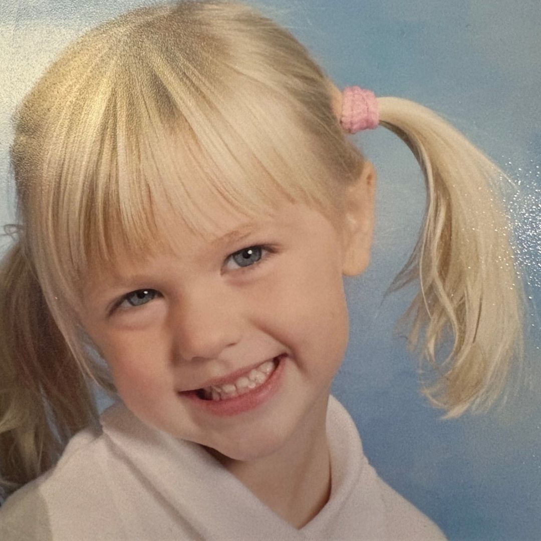 Photo of a young recruiter girl.